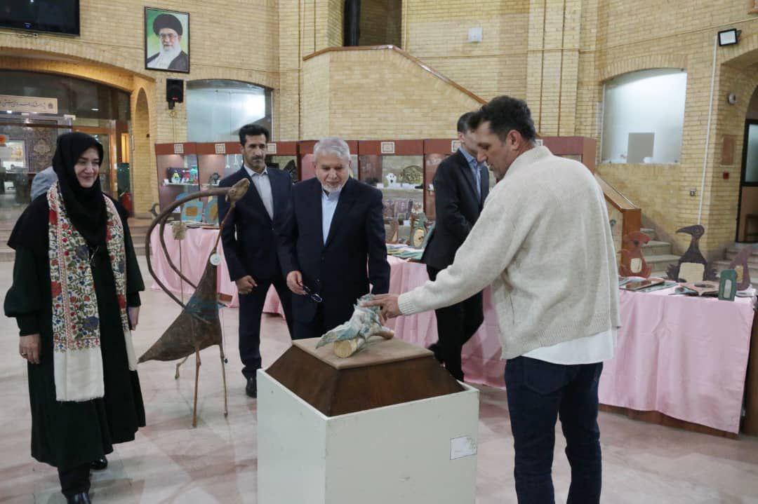 176296132285413700-۱