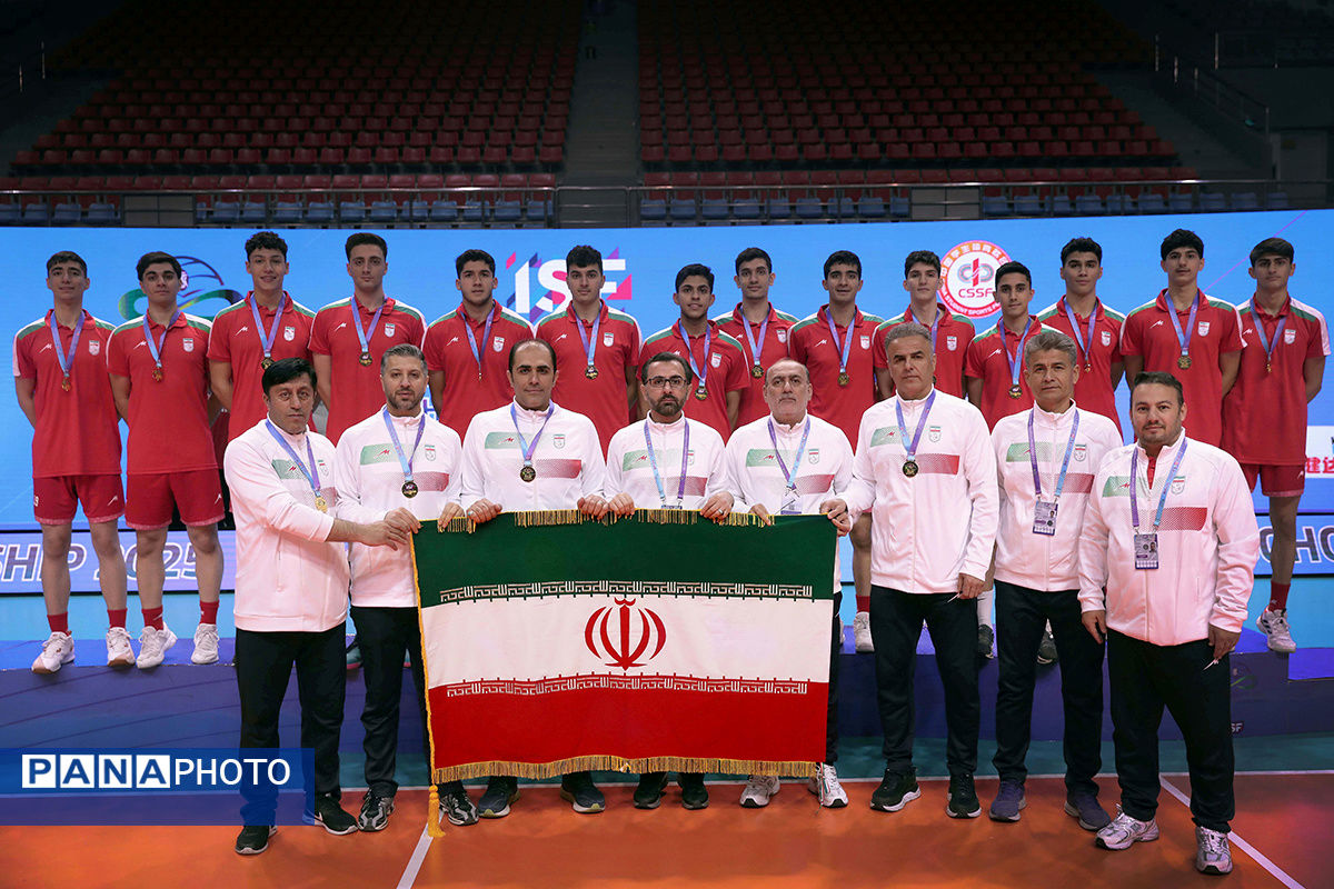 پسران+والیبالیست+زیر+۱۵سال+ایران+قهرمان+جهان+شدند (1)