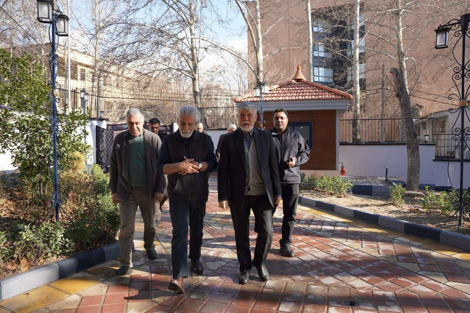 2c3b858d-f0d1-450d-a07d-6a032f1e918c