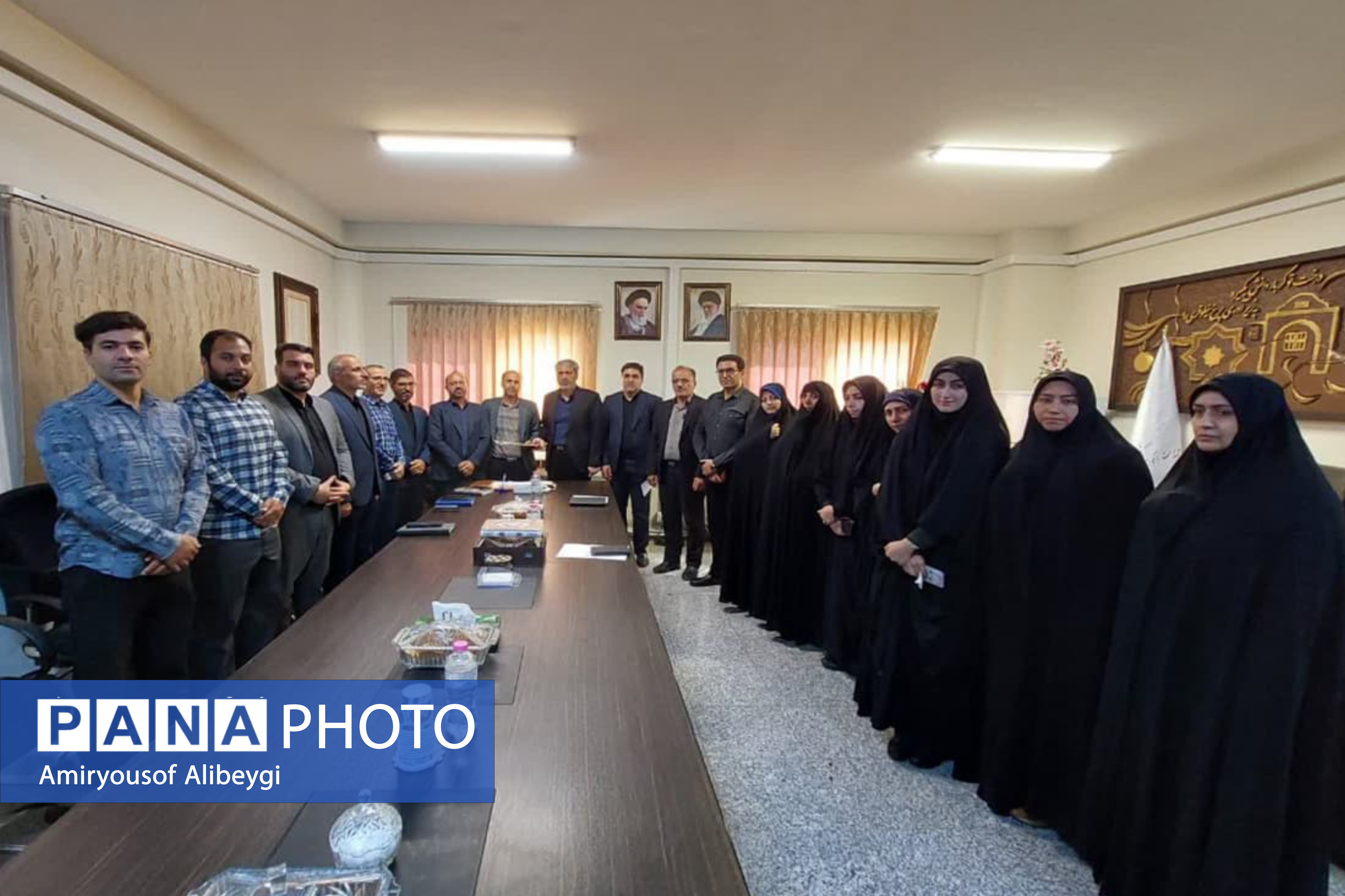 مراسم تکریم و معارفه معاون پرورشی و تربیت بدنی آموزش و پرورش کاشان برگزار شد