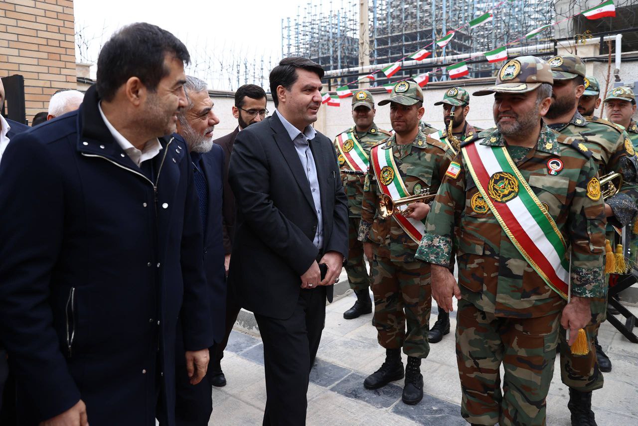 b8d37d64-871b-4170-a430-529b7678326f