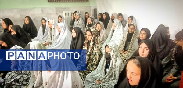 پویش میز گفت‌وگو در دبیرستان حاج مهدی روحانی ارغا