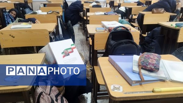 مانور زلزله با صحنه های واقعی در دبیرستان شاهد تکتم