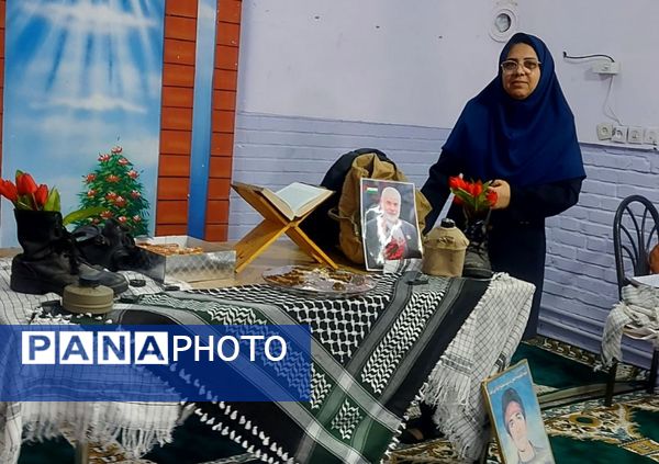 کلاس آمادگی و دفاعی با رنگ و بوی شهدا در دبیرستان فاطمیه