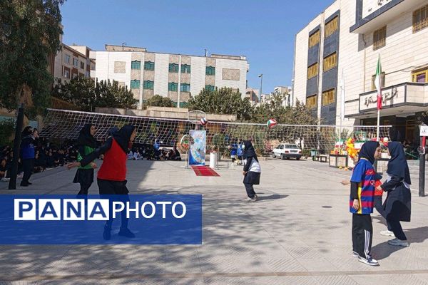 افتتاحیه برنامه «مهارت آموزی ورزشی» در دبیرستان راضیه شکرایی ناحیه دو شهرری