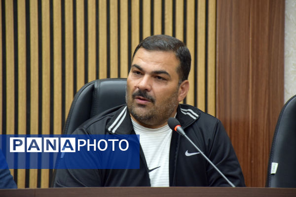 نشست همدلی معاون استاندار با قهرمانان و مربیان ورزشی تربت حیدریه