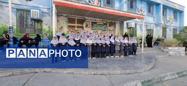 جشن روز معلم در دبستان نیایش ۲