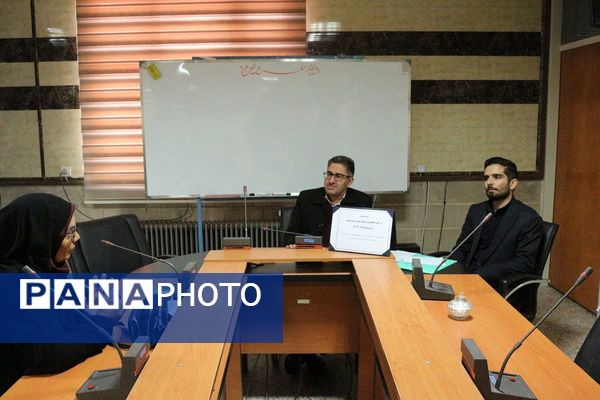 انتخاب مدیران و مربیان نمونه آموزش‌و‌پرورش فیروزکوه در میز مصاحبه تخصصی