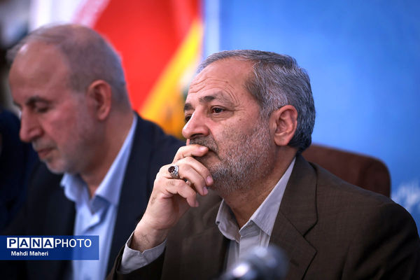 نشست صمیمی وزیر آموزش و پرورش با اعضای فراکسیون فرهنگیان