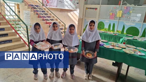 برگزاری روز جهانی تخم‌مرغ در دبستان دخترانه شهید جمیله کریمی شهرستان زارچ 