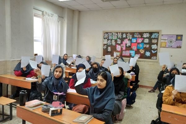 اجرای طرح مُدام در دبیرستان دخترانه ۱۳ آبان ؛ گامی برای ارتقاء یادگیری پایدار 