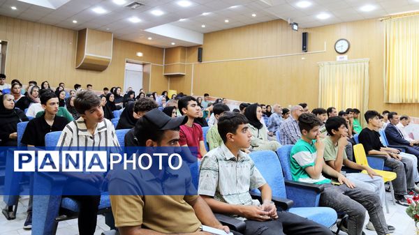 همایش هدایت تحصیلی پایه نهم پسران در شهرستان شیروان