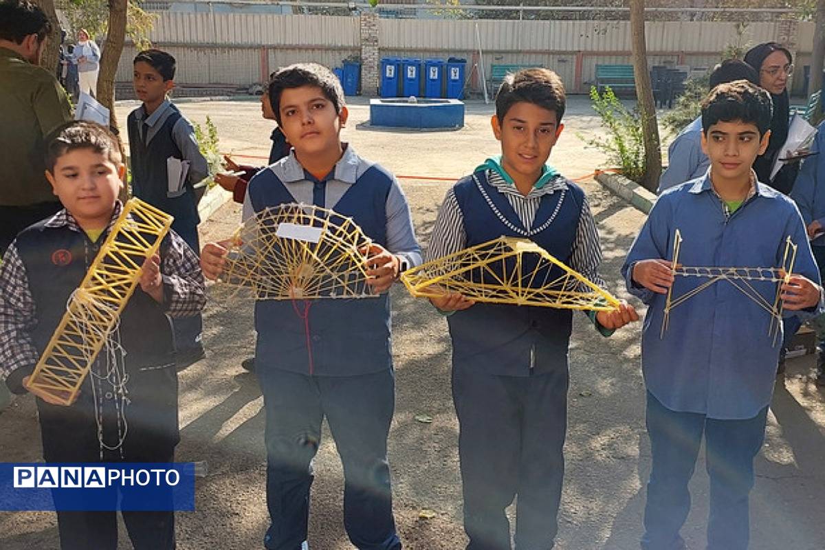 برگزاری مسابقات روز آزمایشگاه در پژوهش سرای بصیرت یک ناحیه دو شهرری 