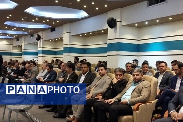 نشست بررسی ابعاد حقوقی حملات تروریستی به حرم مطهر شاهچراغ(ع)