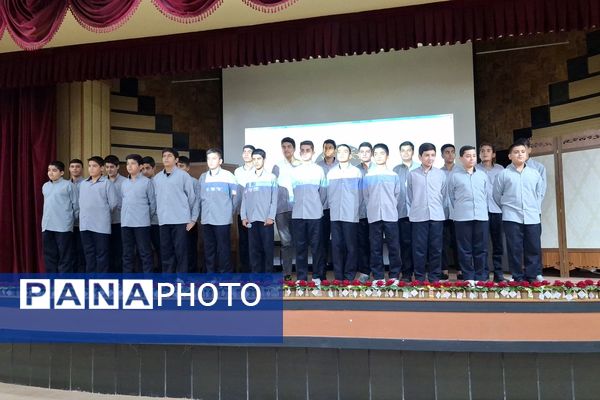 جشن میلاد بانوی دو عالم و گرامیداشت مقام مادر در دبیرستان رازی شیراز 