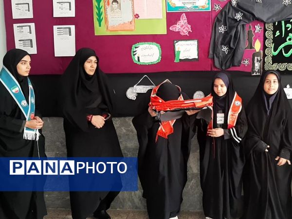 سوگواری همراه با شور و عشق فاطمی و پویش نذر کتاب در مدرسه شهید جواهری دو 
