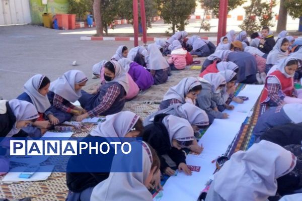 برگزاری نقاشی همگانی در مدارس ناحیه 4 شیراز به‌مناسبت دهه فجر 