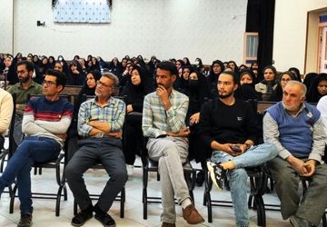 جلسه اولیا و مربیان در دبیرستان نمونه دولتی شهید حاج قاسم سلیمانی شهرستان بن