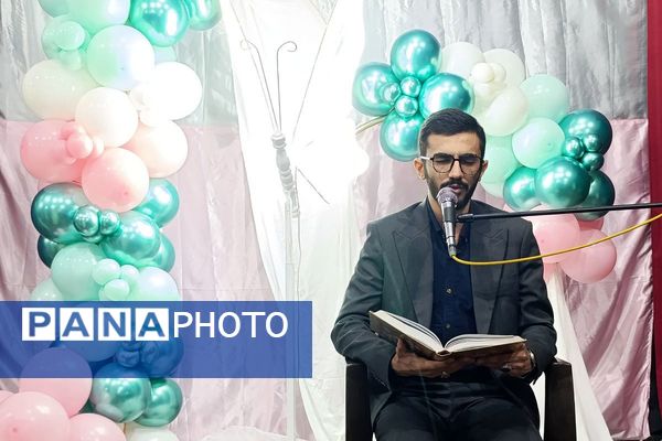  جشن «گل‌های زهرایی» در حسینیه شهدا با حضور دانش‌آموزان دبستان شهید طهرانی‌مقدم