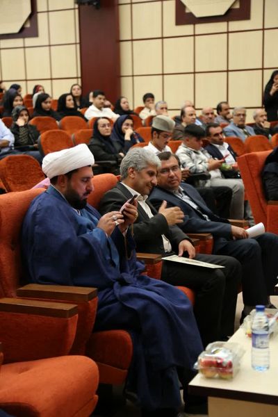 تجلیل از دانشآموزان برگزیده کنکور سراسری شهرضا