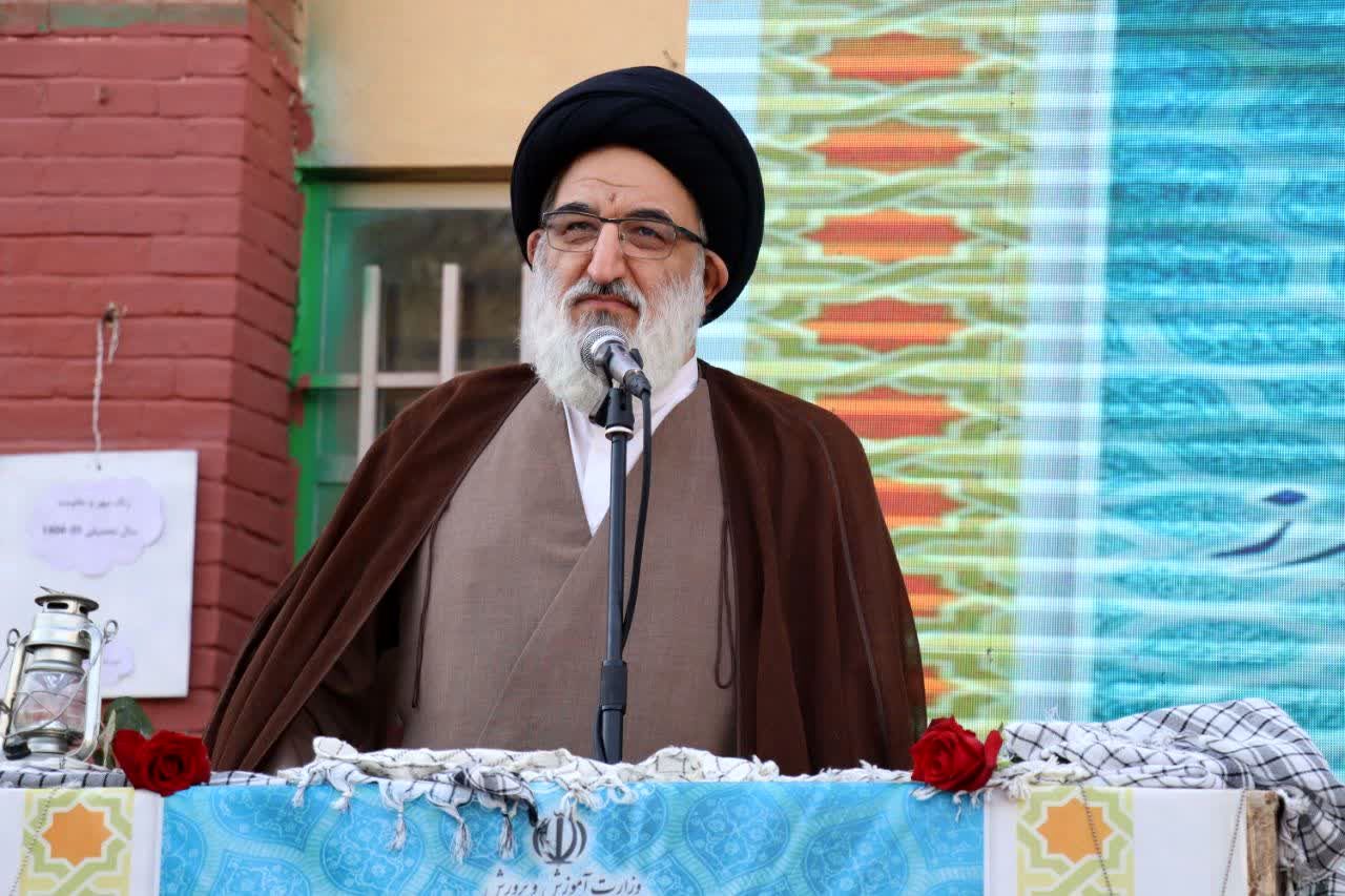 استعدادیابی باید از سال‌های ابتدایی تحصیل آغاز شود