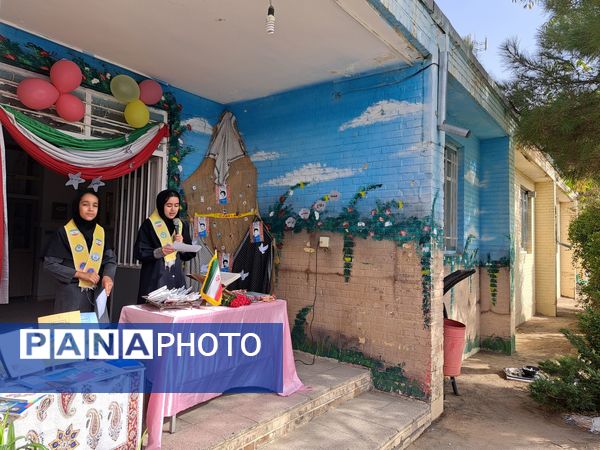 برگزاری جشن جوانه‌ها در آموزشگاه تکتم باخرز