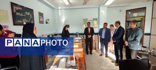 بازدید فرماندار دشتی از بخش‌های مختلف مدیریت آموزش و پرورش شهرستان دشتی