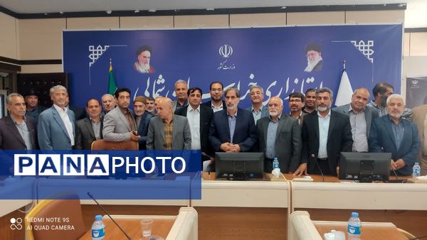 دیدار صمیمی فعالان مذهبی، خیران، مدیران و شوراهای بخش با استاندار خراسان شمالی 