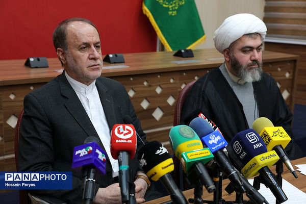 جلسه ستاد مرکزی دهه فجر انقلاب اسلامی 