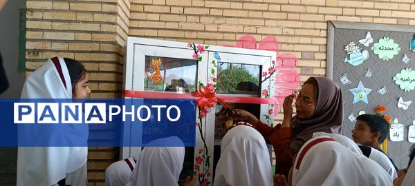 آغاز هفته کتاب و کتاب‌‌خوانی در فین 