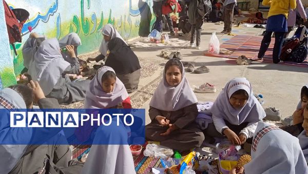 سیزده آبان در قاب مدرسه 