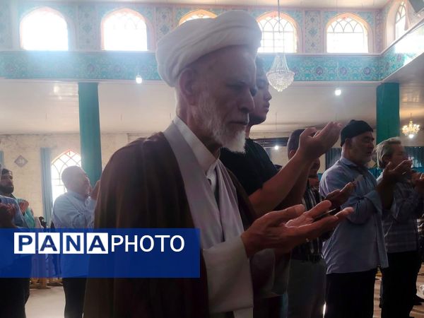اقامه نماز عید قربان در آستان مقدس حضرات سیدان‌الکریمان شهرستان برخوار