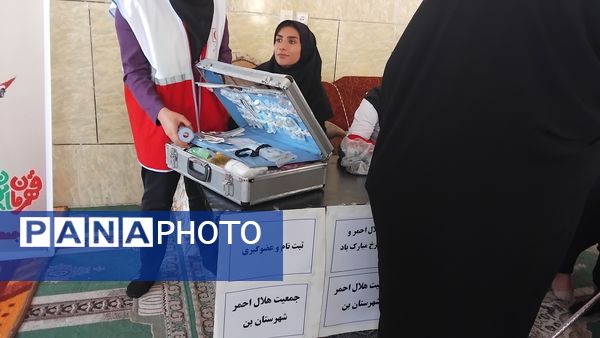 میز خدمت مسئولان در نماز جمعه شهر وردنجان