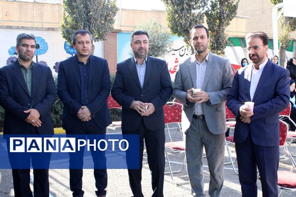 جوشش غیرت و همدلی دانش‌آموزان رباط‌کریم در مراسم وطن‌یار