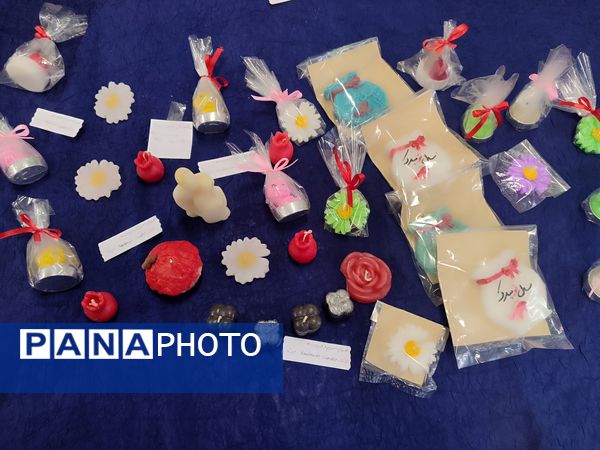 بازارچه و نمایشگاه هنرهای دستی آموزشگاه فاطمیه ملارد 