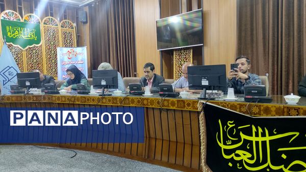 نشست خبری مدیرکل آموزش و پرورش استان اصفهان 