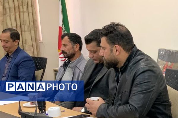 جلسه شورای ترویج فرهنگ ایثار و شهادت فیروزکوه با هدف حفظ و گسترش آرمان‌های شهدا