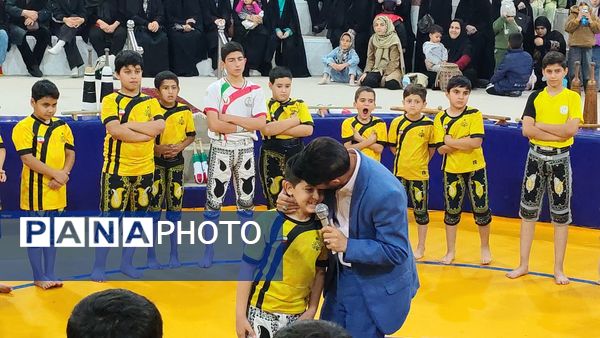 تشییع پیکر شهید گمنام در نیشابور