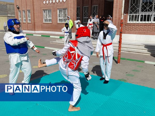 نشاط المپیاد درون مدرسه ای در دبستان پورشهریاری