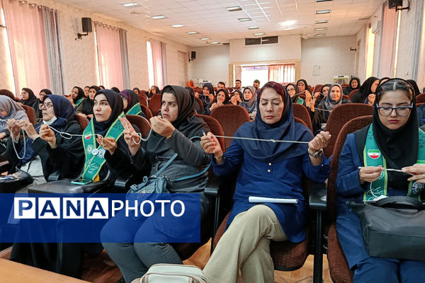 برگزاری کارگاه آموزشی ویژه مربیان پیشتاز ناحیه ۴ شیراز 