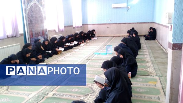 محفل انس با قرآن کریم در بخش‌های میمه و زرین آباد 