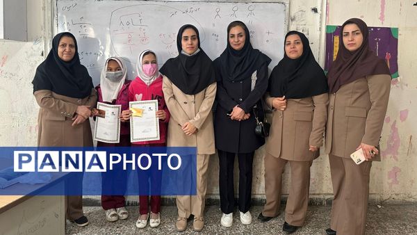 تقدیر از برگزیدگان ویژه‌برنامه هفته جهانی فضا در مدارس حاجی‌آباد