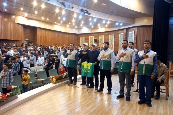 جشن میلاد حضرت رضا (ع) با حضور دانش آموزان قرآنی در سبزوار