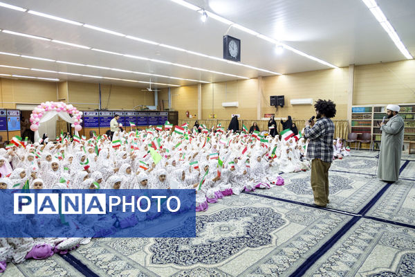 جشن تکلیف دختران در دفتر امام جمعه یزد