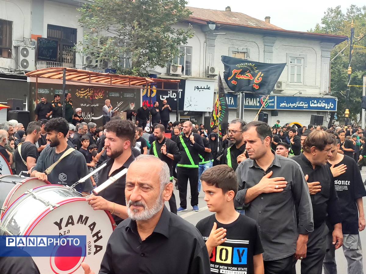 اجتماع عاشوراییان در میدان طالقانی قائمشهر