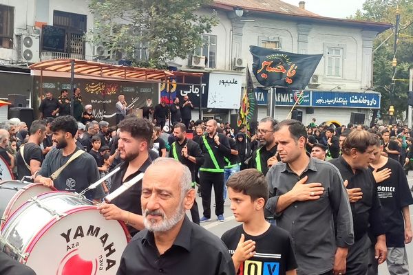 اجتماع عاشوراییان در میدان طالقانی قائمشهر