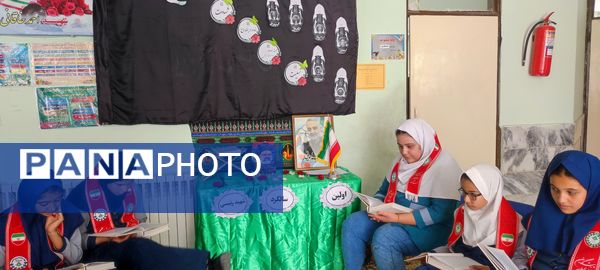 مراسم سالگرد شهدای خدمت در مدرسه شهید احمد خاقانی شیروان