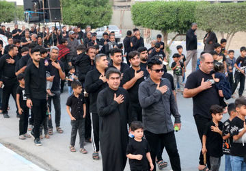 عاشورای حسینی با حضور پرشور عزاداران در بندرخمیر برگزار شد