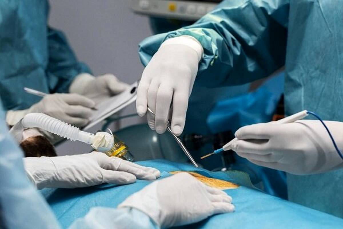 تأکید بر انجام جراحی‌های سرطانی در شرایط بحرانی