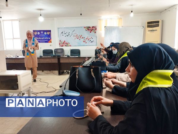 برگزاری دوره توانمند سازی مربیان پیشتاز در حاجی‌آباد 